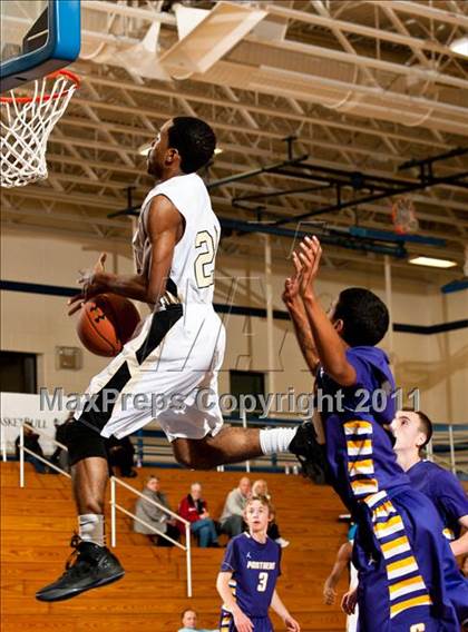 Thumbnail 3 in Cathedral vs. St. Anthony's (Catholic School Showcase) photogallery.