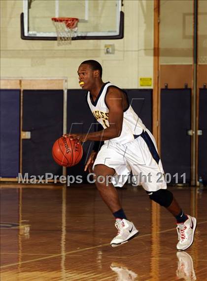 Thumbnail 3 in West Babylon vs. Westhampton Beach (2011 Holiday Tournament) photogallery.