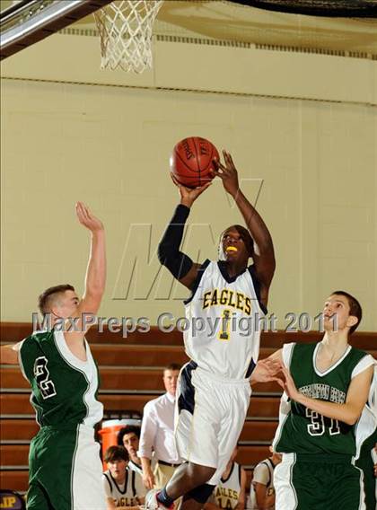Thumbnail 1 in West Babylon vs. Westhampton Beach (2011 Holiday Tournament) photogallery.