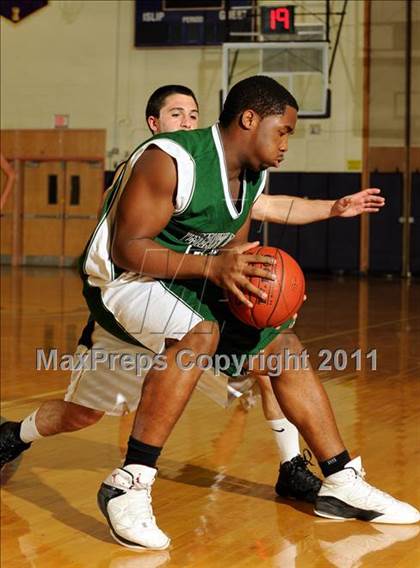 Thumbnail 1 in West Babylon vs. Westhampton Beach (2011 Holiday Tournament) photogallery.