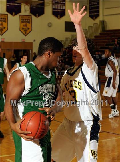 Thumbnail 1 in West Babylon vs. Westhampton Beach (2011 Holiday Tournament) photogallery.