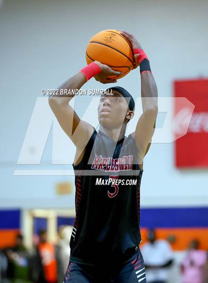 Thumbnail 2 in Chilton County vs Maplesville (Chilton County Tournament) photogallery.