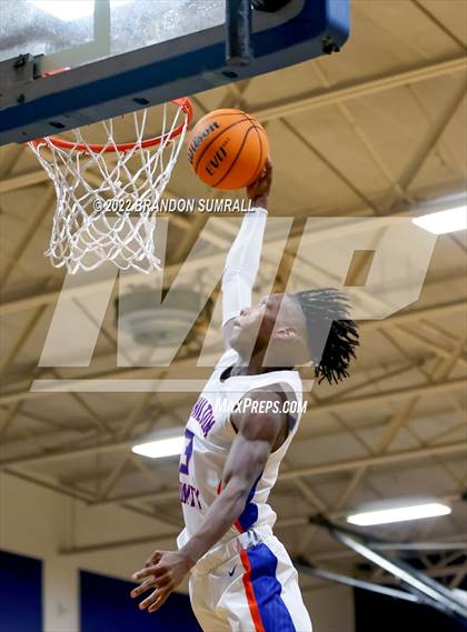 Thumbnail 3 in Chilton County vs Maplesville (Chilton County Tournament) photogallery.