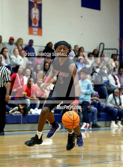 Thumbnail 3 in Chilton County vs Maplesville (Chilton County Tournament) photogallery.