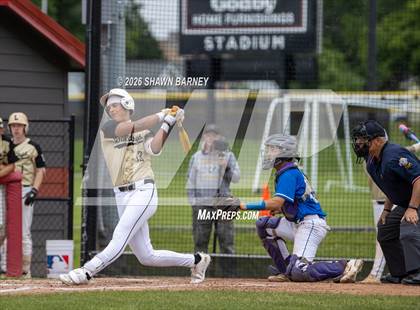 Thumbnail 3 in Tipton vs. Lapel Class 2A Sectional 39 Final photogallery.