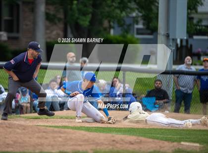 Thumbnail 2 in Tipton vs. Lapel Class 2A Sectional 39 Final photogallery.