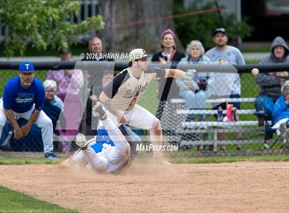 Thumbnail 3 in Tipton vs. Lapel Class 2A Sectional 39 Final photogallery.