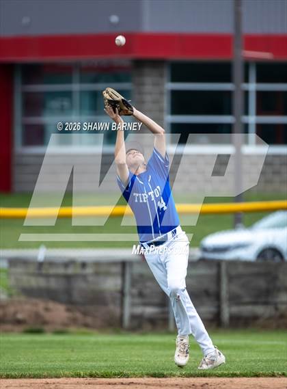 Thumbnail 3 in Tipton vs. Lapel Class 2A Sectional 39 Final photogallery.
