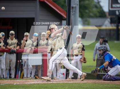 Thumbnail 2 in Tipton vs. Lapel Class 2A Sectional 39 Final photogallery.