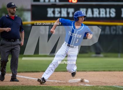 Thumbnail 1 in Tipton vs. Lapel Class 2A Sectional 39 Final photogallery.