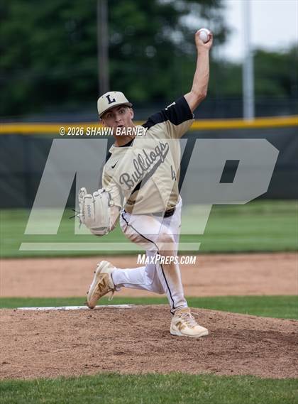 Thumbnail 1 in Tipton vs. Lapel Class 2A Sectional 39 Final photogallery.