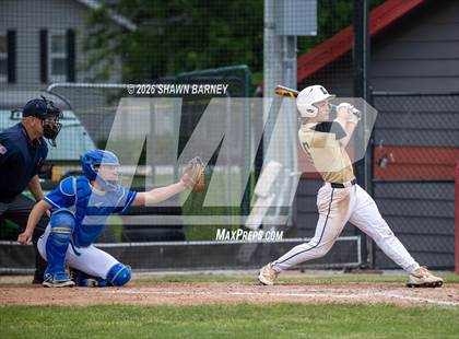 Thumbnail 3 in Tipton vs. Lapel Class 2A Sectional 39 Final photogallery.