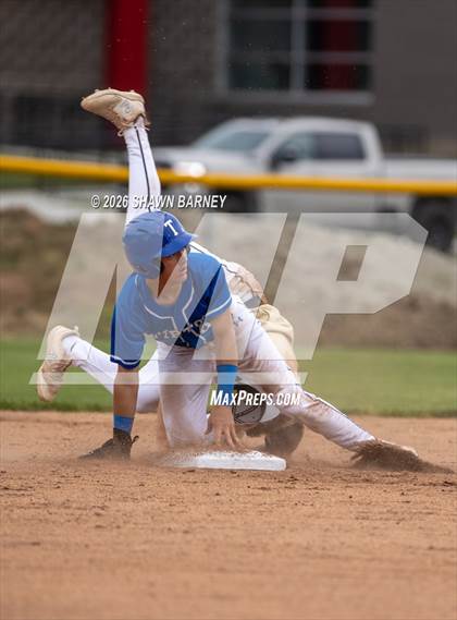 Thumbnail 1 in Tipton vs. Lapel Class 2A Sectional 39 Final photogallery.