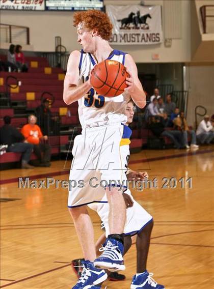 Thumbnail 3 in Dodd City vs. Wichita Falls (Fantasy of Lights) photogallery.