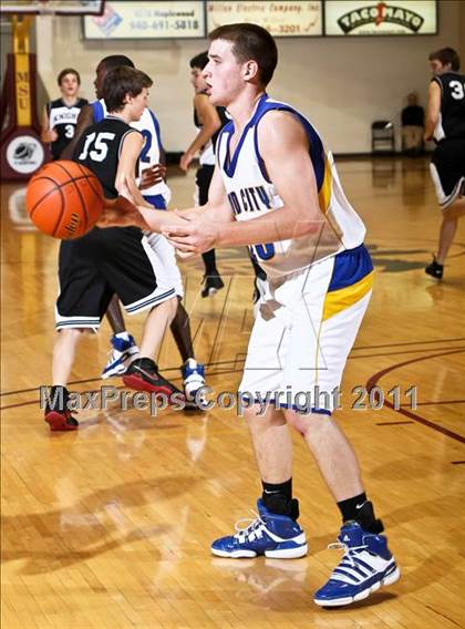 Thumbnail 3 in Dodd City vs. Wichita Falls (Fantasy of Lights) photogallery.