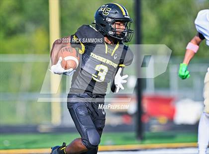 Thumbnail 2 in Cardinal Gibbons @ Montgomery Central photogallery.