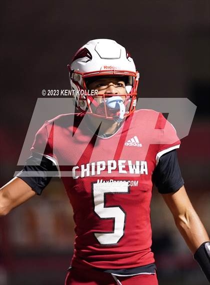 Thumbnail 2 in Dakota @ Chippewa Valley photogallery.