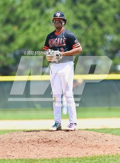 Thumbnail 3 in Plainfield East vs Neuqua Valley  (IHSA Class 4A Romeoville Regional Final) photogallery.