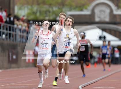 Thumbnail 2 in Penn Relays (4 X 400 Meter) photogallery.