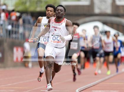 Thumbnail 2 in Penn Relays (4 X 400 Meter) photogallery.