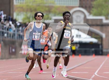 Thumbnail 2 in Penn Relays (4 X 400 Meter) photogallery.