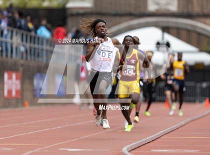 Thumbnail 2 in Penn Relays (4 X 400 Meter) photogallery.