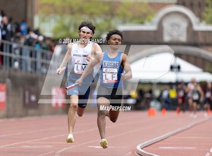 Thumbnail 2 in Penn Relays (4 X 400 Meter) photogallery.