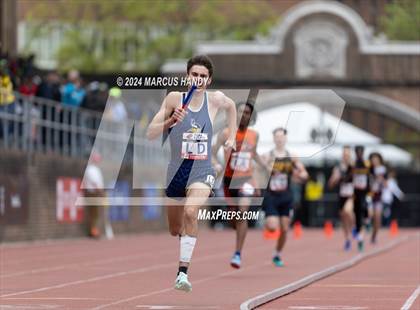 Thumbnail 3 in Penn Relays (4 X 400 Meter) photogallery.