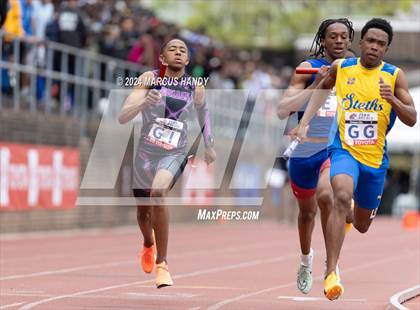 Thumbnail 3 in Penn Relays (4 X 400 Meter) photogallery.