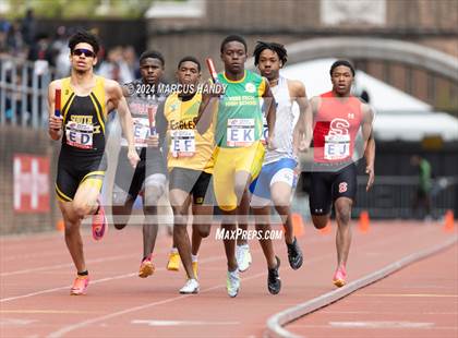 Thumbnail 3 in Penn Relays (4 X 400 Meter) photogallery.