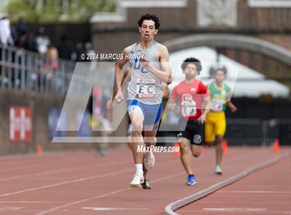 Thumbnail 2 in Penn Relays (4 X 400 Meter) photogallery.