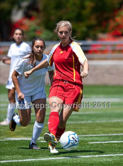 Thumbnail 1 in Oakdale vs. Sierra (CIF SJS D4 Final) photogallery.