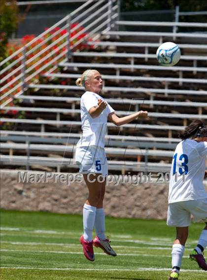 Thumbnail 1 in Oakdale vs. Sierra (CIF SJS D4 Final) photogallery.