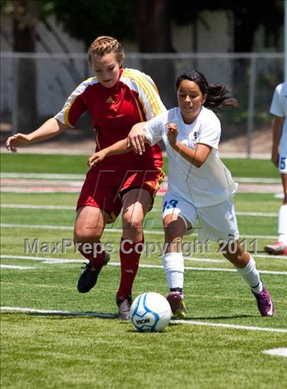 Thumbnail 3 in Oakdale vs. Sierra (CIF SJS D4 Final) photogallery.