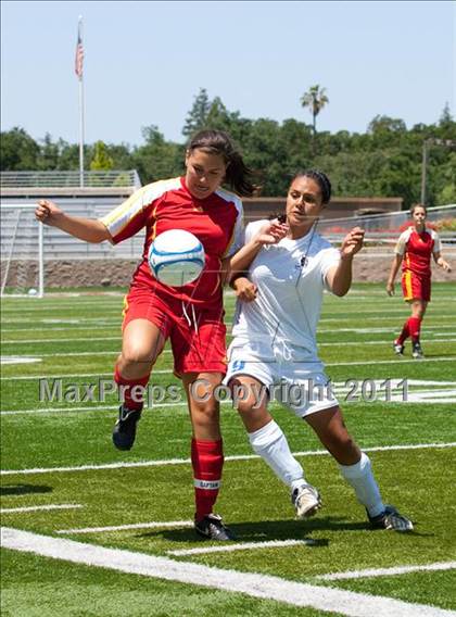 Thumbnail 1 in Oakdale vs. Sierra (CIF SJS D4 Final) photogallery.