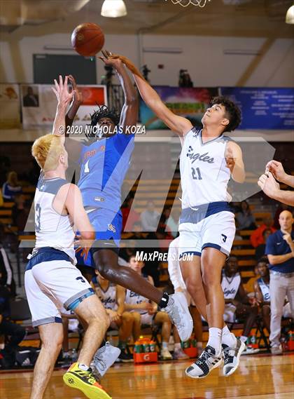 Thumbnail 3 in Bishop Gorman vs. San Gabriel Academy (SoCal-Vegas Showdown) photogallery.