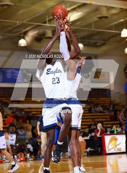 Thumbnail 2 in Bishop Gorman vs. San Gabriel Academy (SoCal-Vegas Showdown) photogallery.