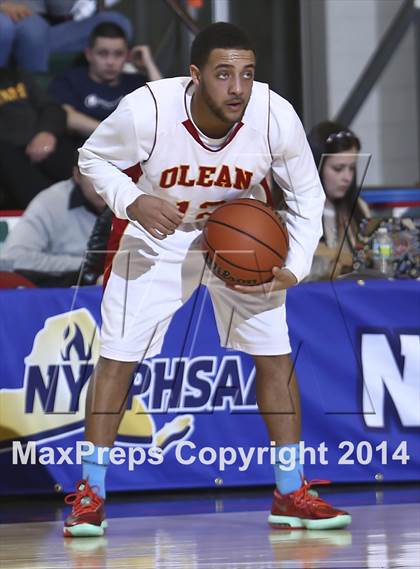 Thumbnail 2 in Olean vs. Westhill (NYSPHSAA Class B Final) photogallery.