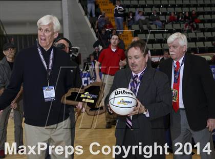 Thumbnail 2 in Olean vs. Westhill (NYSPHSAA Class B Final) photogallery.