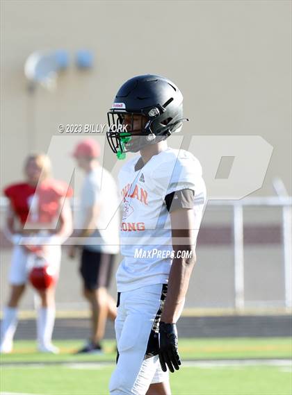 Thumbnail 1 in Grand Saline vs Van photogallery.