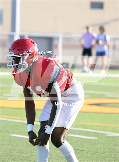 Thumbnail 3 in Grand Saline vs Van photogallery.