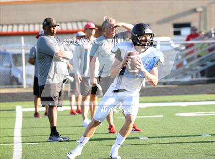 Thumbnail 1 in Grand Saline vs Van photogallery.