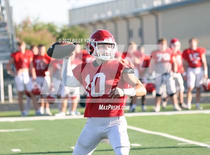 Thumbnail 3 in Grand Saline vs Van photogallery.