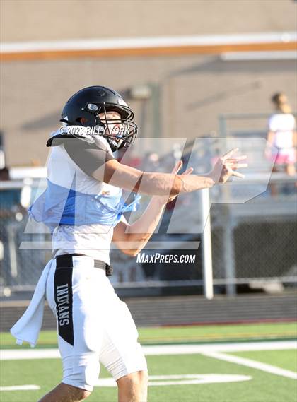 Thumbnail 2 in Grand Saline vs Van photogallery.