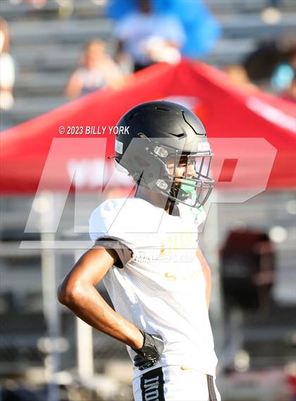 Thumbnail 2 in Grand Saline vs Van photogallery.