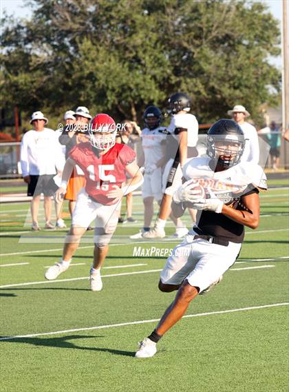 Thumbnail 2 in Grand Saline vs Van photogallery.
