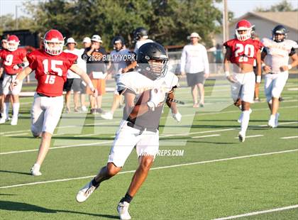 Thumbnail 3 in Grand Saline vs Van photogallery.