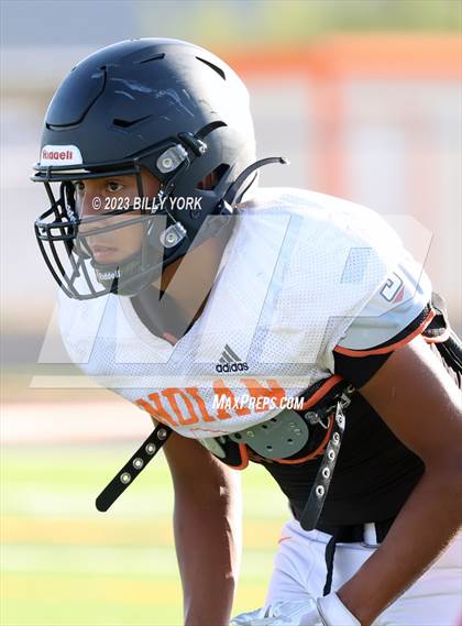 Thumbnail 2 in Grand Saline vs Van photogallery.