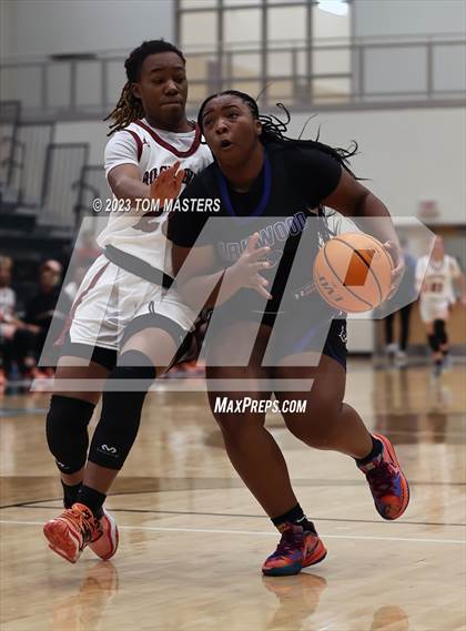 Thumbnail 1 in Parkwood vs. Rock Hill photogallery.
