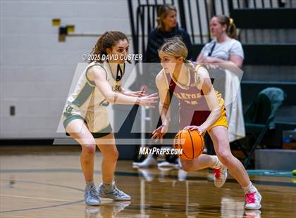 Thumbnail 3 in Langley @ Oakton (VHSL Class 6 Region D Final) photogallery.
